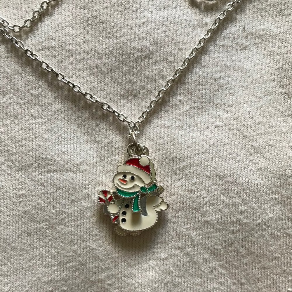 Snowman necklace